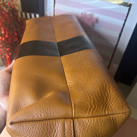 Madewell Tan and Black Leather Tote - Picture 4 of 6